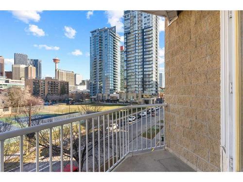 405-1410 2 Street Sw, Calgary, AB - Outdoor With Balcony