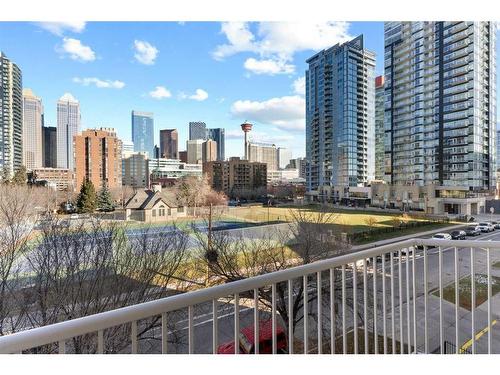 405-1410 2 Street Sw, Calgary, AB - Outdoor With Balcony With Facade