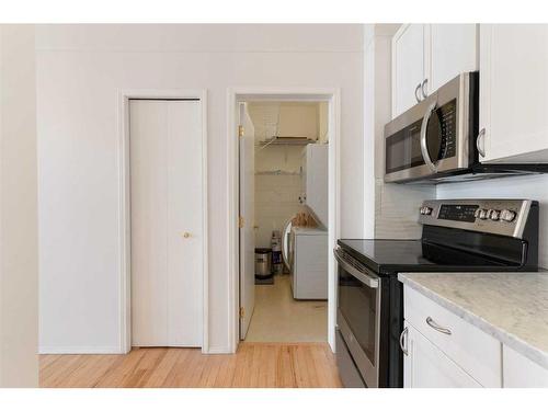 405-1410 2 Street Sw, Calgary, AB - Indoor Photo Showing Kitchen