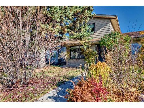 14 Midridge Gardens Se, Calgary, AB - Outdoor