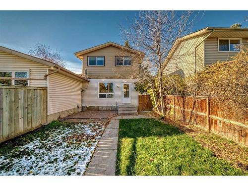 14 Midridge Gardens Se, Calgary, AB - Outdoor