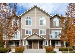 84 Skyview Ranch Avenue NE Calgary, AB T3N 0R8