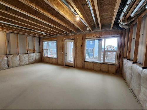 26 Lucas Place Nw, Calgary, AB - Indoor Photo Showing Basement