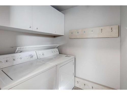 161 Citadel Ridge Close Nw, Calgary, AB - Indoor Photo Showing Laundry Room