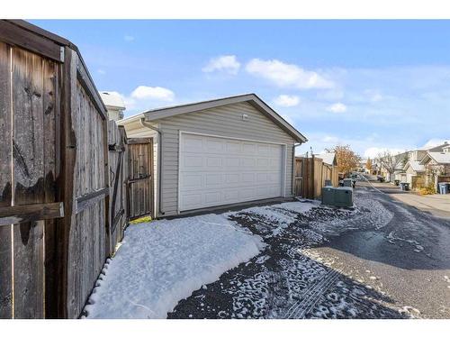 375 Coventry Road Ne, Calgary, AB - Outdoor With Exterior