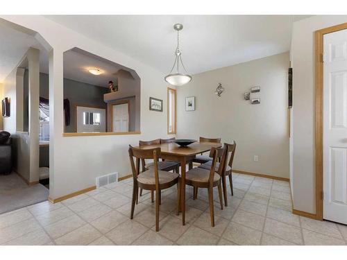 375 Coventry Road Ne, Calgary, AB - Indoor Photo Showing Dining Room