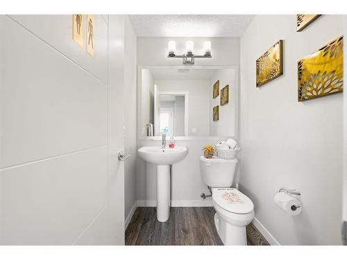 262 Fireside Drive, Cochrane, AB - Indoor Photo Showing Bathroom