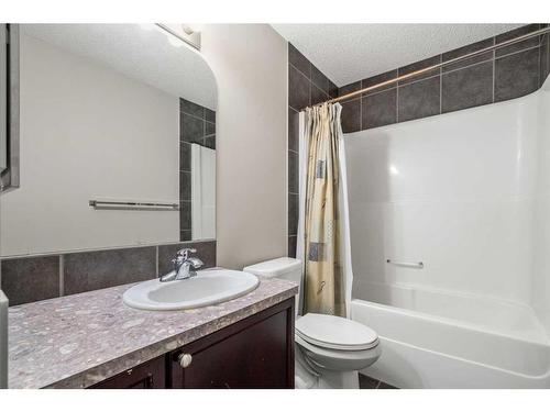 400 Kincora Drive Nw, Calgary, AB - Indoor Photo Showing Bathroom