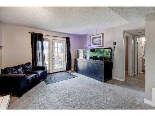 6560 Martingrove Drive Ne, Calgary, AB - Indoor