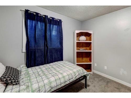 6560 Martingrove Drive Ne, Calgary, AB - Indoor Photo Showing Bedroom