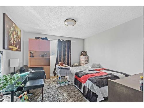 42 Templeby Way Ne, Calgary, AB - Indoor Photo Showing Bedroom