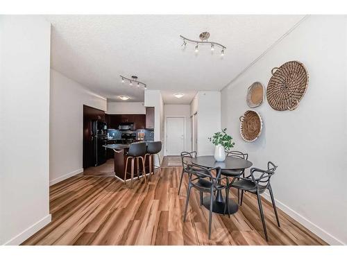 1107-8710 Horton Road, Calgary, AB - Indoor Photo Showing Dining Room