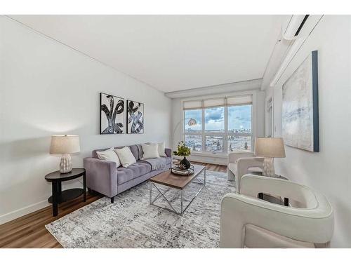 1107-8710 Horton Road, Calgary, AB - Indoor Photo Showing Living Room