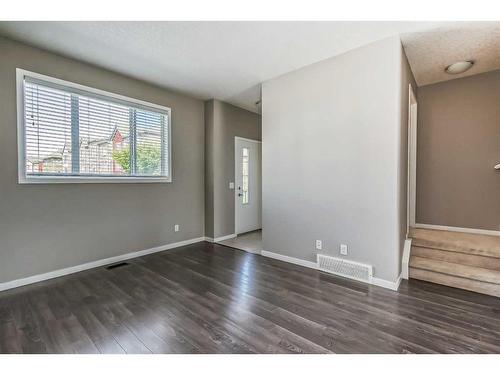 688 Copperpond Boulevard Se, Calgary, AB - Indoor Photo Showing Other Room