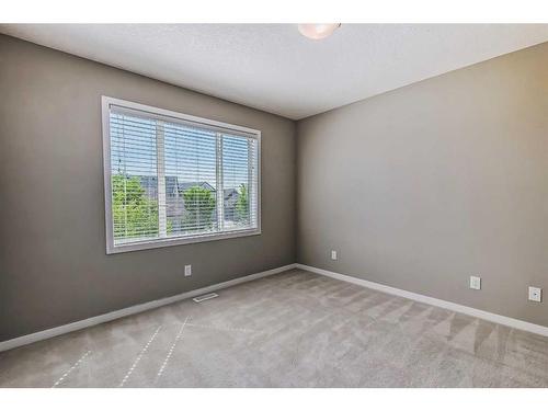 688 Copperpond Boulevard Se, Calgary, AB - Indoor Photo Showing Other Room