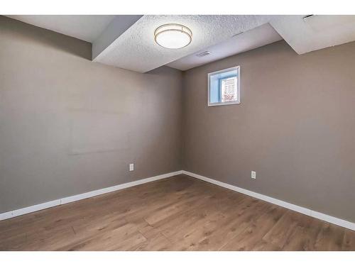 688 Copperpond Boulevard Se, Calgary, AB - Indoor Photo Showing Other Room