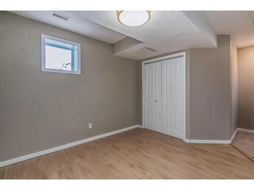 688 Copperpond Boulevard Se, Calgary, AB - Indoor Photo Showing Other Room