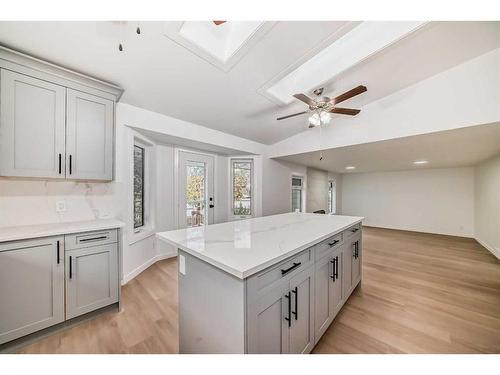 35 Mckinley Road Se, Calgary, AB - Indoor Photo Showing Kitchen