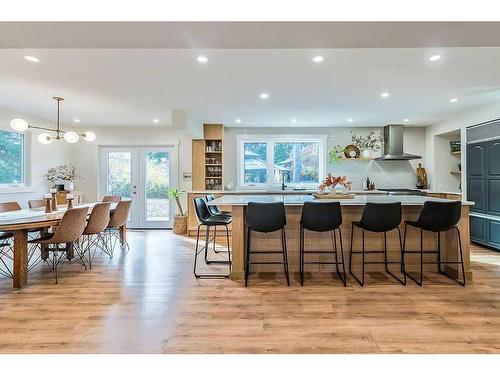 116 Canterbury Place Sw, Calgary, AB - Indoor Photo Showing Dining Room