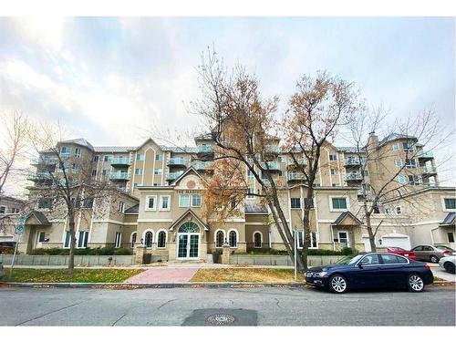 212-1507 Centre A Street Ne, Calgary, AB - Outdoor With Facade