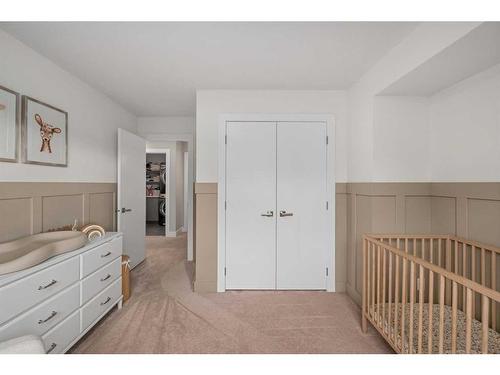 2343 22 Avenue Sw, Calgary, AB - Indoor Photo Showing Bedroom