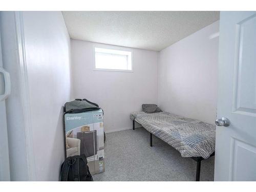 41 Martinvalley Place Ne, Calgary, AB - Indoor Photo Showing Bedroom