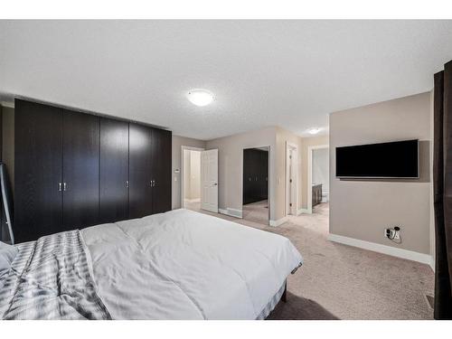 190 Windridge Road Sw, Airdrie, AB - Indoor Photo Showing Bedroom