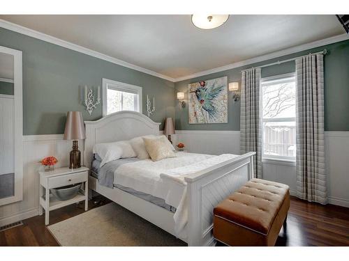 429 1 Street South, Vulcan, AB - Indoor Photo Showing Bedroom