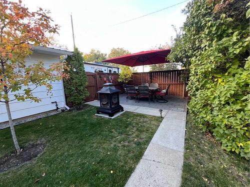 429 1 Street South, Vulcan, AB - Outdoor