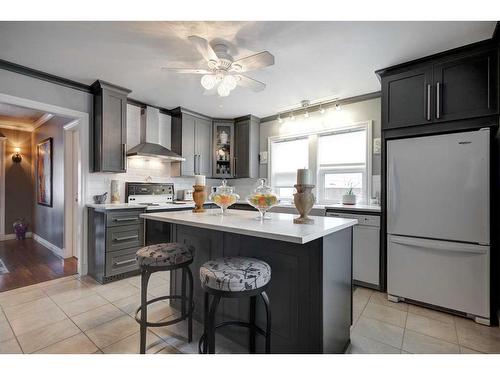 429 1 Street South, Vulcan, AB - Indoor Photo Showing Kitchen