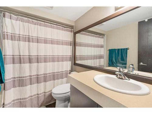 103-2137 16 Street Sw, Calgary, AB - Indoor Photo Showing Bathroom