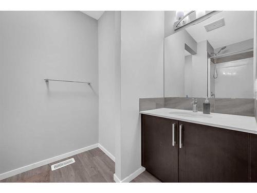 202-140 Redstone Walk Ne, Calgary, AB - Indoor Photo Showing Bathroom