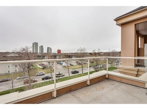 401-4 Hemlock Crescent Sw, Calgary, AB - Outdoor With Balcony With View