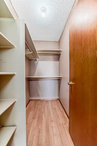 1010 13 Street Se, High River, AB - Indoor With Storage