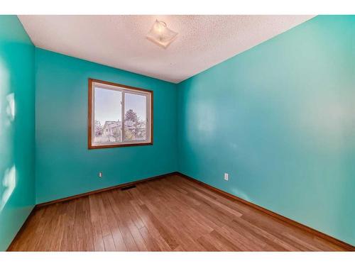 1010 13 Street Se, High River, AB - Indoor Photo Showing Other Room