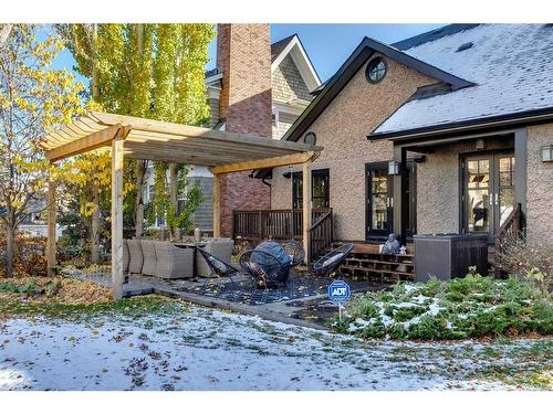 239 37 Avenue Sw, Calgary, AB - Outdoor With Deck Patio Veranda