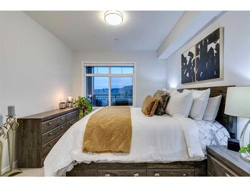 3208-3727 Sage Hill Drive Nw, Calgary, AB - Indoor Photo Showing Bedroom