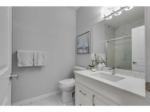 3208-3727 Sage Hill Drive Nw, Calgary, AB - Indoor Photo Showing Bathroom