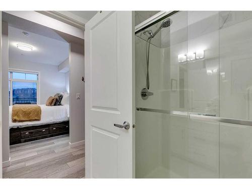 3208-3727 Sage Hill Drive Nw, Calgary, AB - Indoor Photo Showing Bathroom