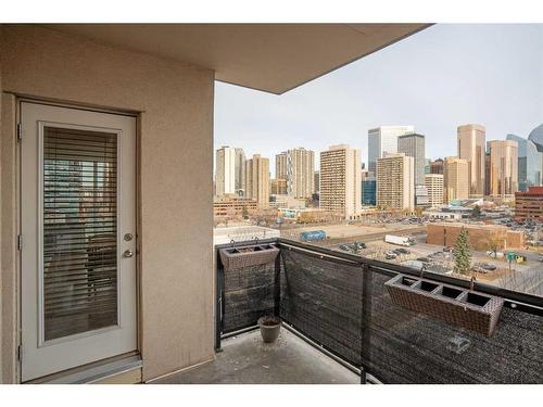 802-1053 10 Street Sw, Calgary, AB - Outdoor With View