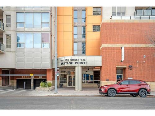 802-1053 10 Street Sw, Calgary, AB - Outdoor