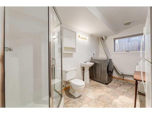 220 Hawksbrow Drive, Calgary, AB - Indoor Photo Showing Bathroom