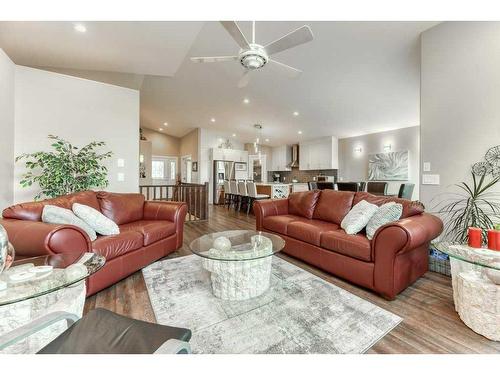 176 Cove Crescent, Chestermere, AB - Indoor Photo Showing Living Room