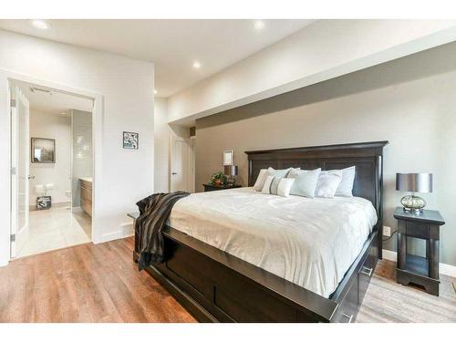 176 Cove Crescent, Chestermere, AB - Indoor Photo Showing Bedroom