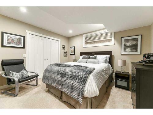 176 Cove Crescent, Chestermere, AB - Indoor Photo Showing Bedroom