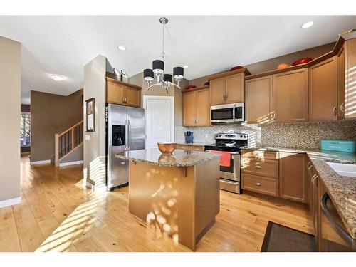 346 Fireside Place, Cochrane, AB - Indoor Photo Showing Kitchen With Stainless Steel Kitchen With Upgraded Kitchen