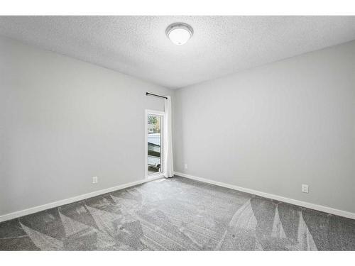 100 Ranch Estates Drive Nw, Calgary, AB - Indoor Photo Showing Other Room