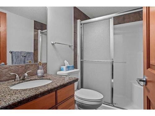 202-150 Crossbow Place, Canmore, AB - Indoor Photo Showing Bathroom