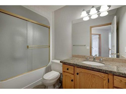 218 Mt Cascade Place Se, Calgary, AB - Indoor Photo Showing Bathroom