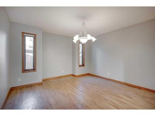 218 Mt Cascade Place Se, Calgary, AB - Indoor Photo Showing Other Room